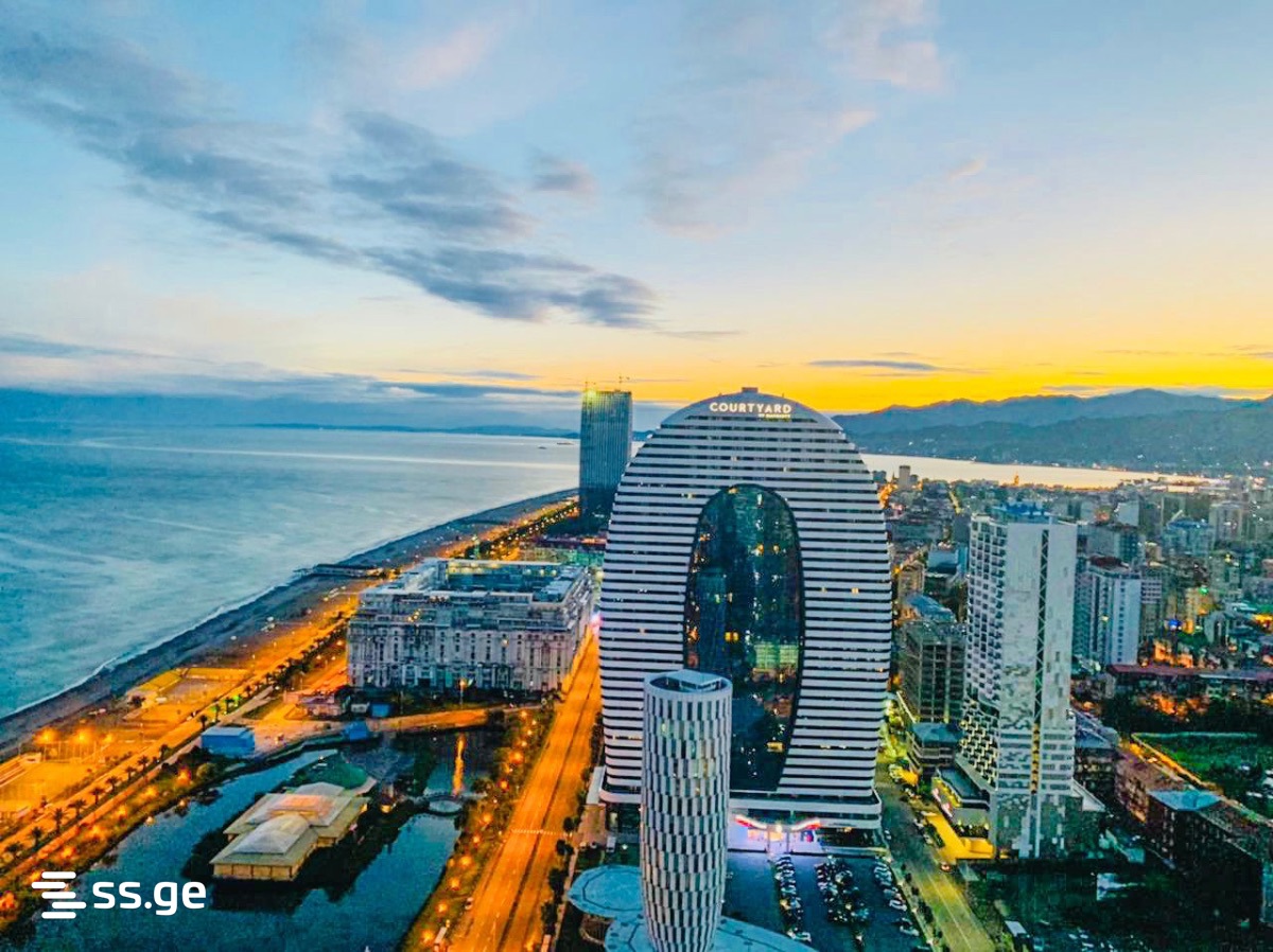 1 Room Hotel For Rent. Batumi view 8