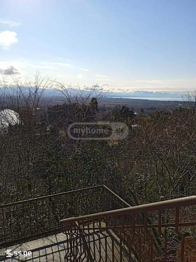 7 Room Private House For Sale view 2