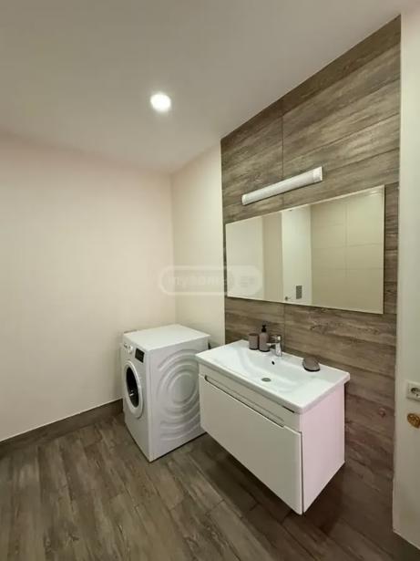 https://static.ss.ge/20261008/11_cbc63e1f-a7b5-45e7-a7b8-757c3b7f00c1_Thumb.jpg