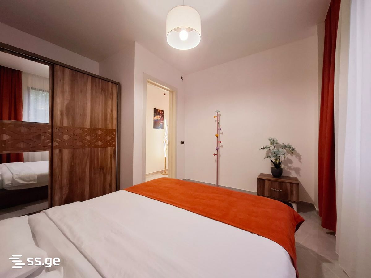 2 Room Flat For Rent. Kvariati view 2