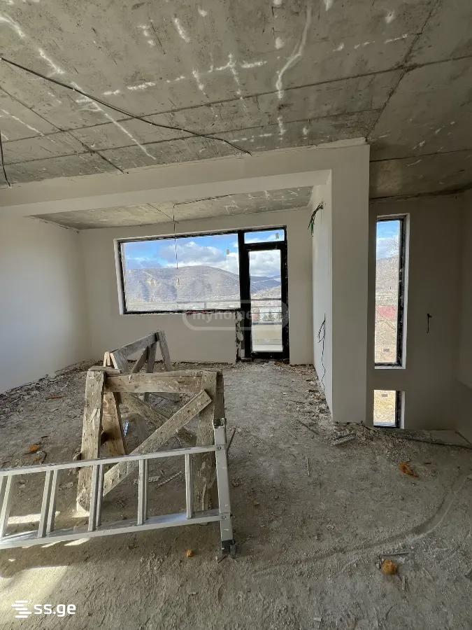 6 Room Private House For Sale view 4