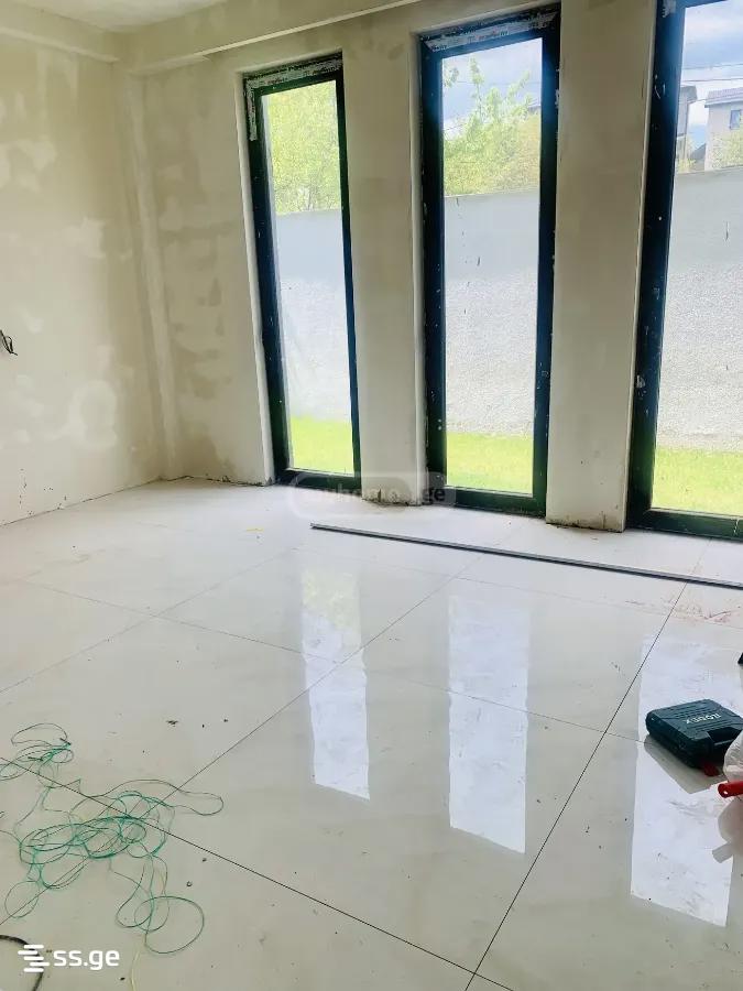 7 Room Private House For Sale view 4