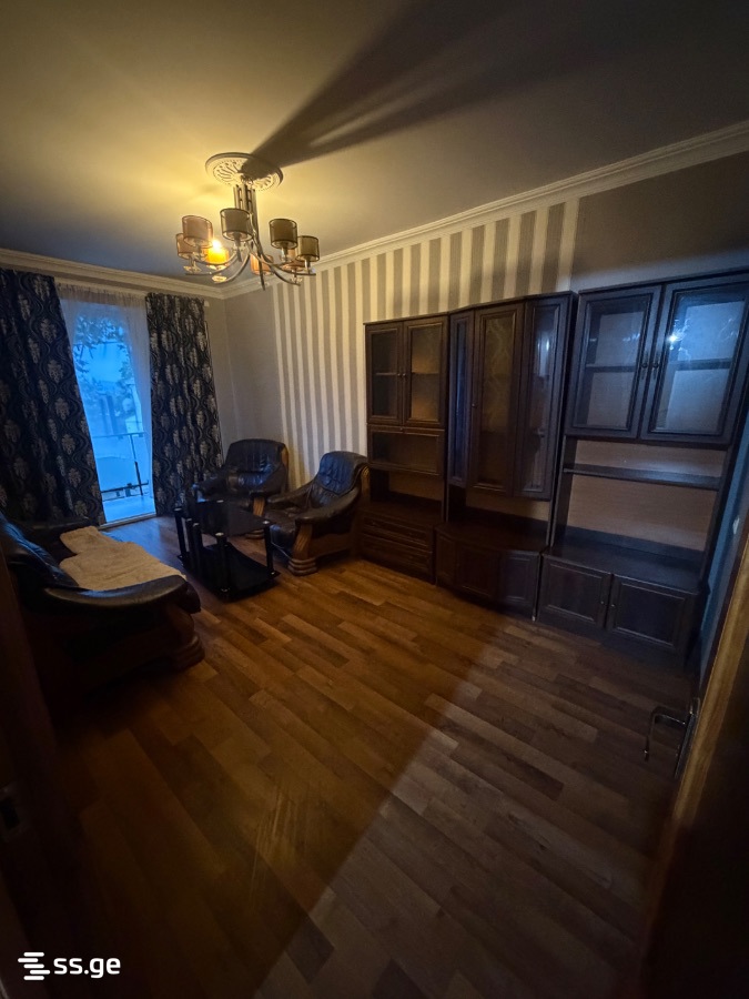 Продажа 3-комната Квартира view 2