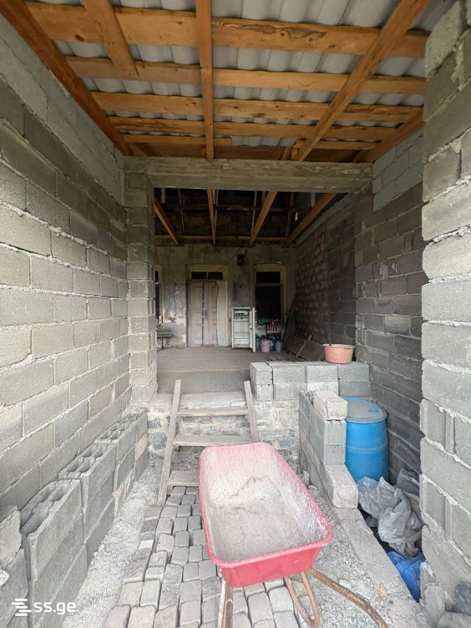 4 Room Private House For Sale view 3