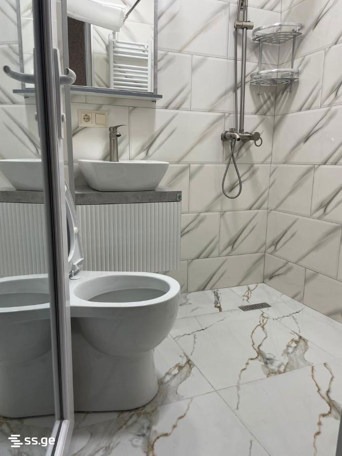 2 Room Flat For Rent. Kvariati view 8