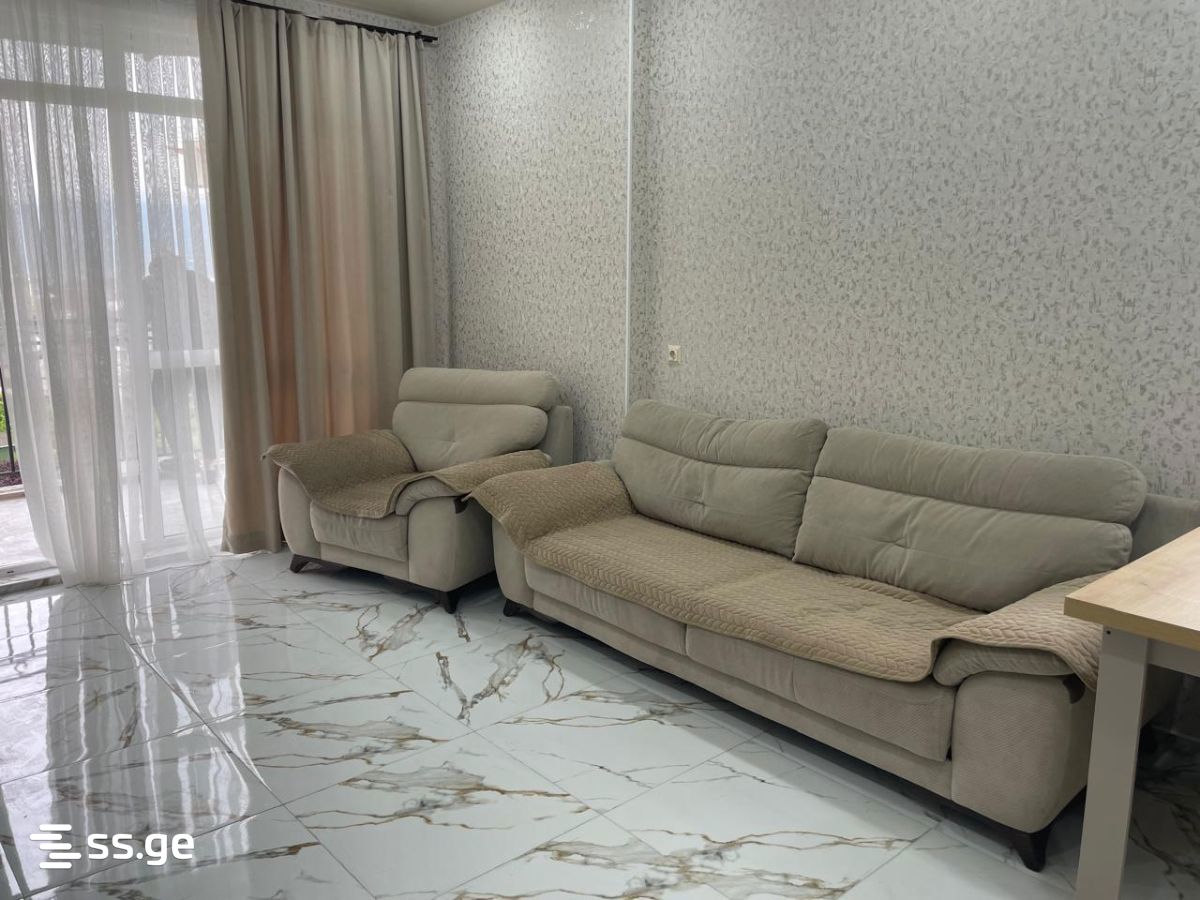2 Room Flat For Rent. Kvariati view 3