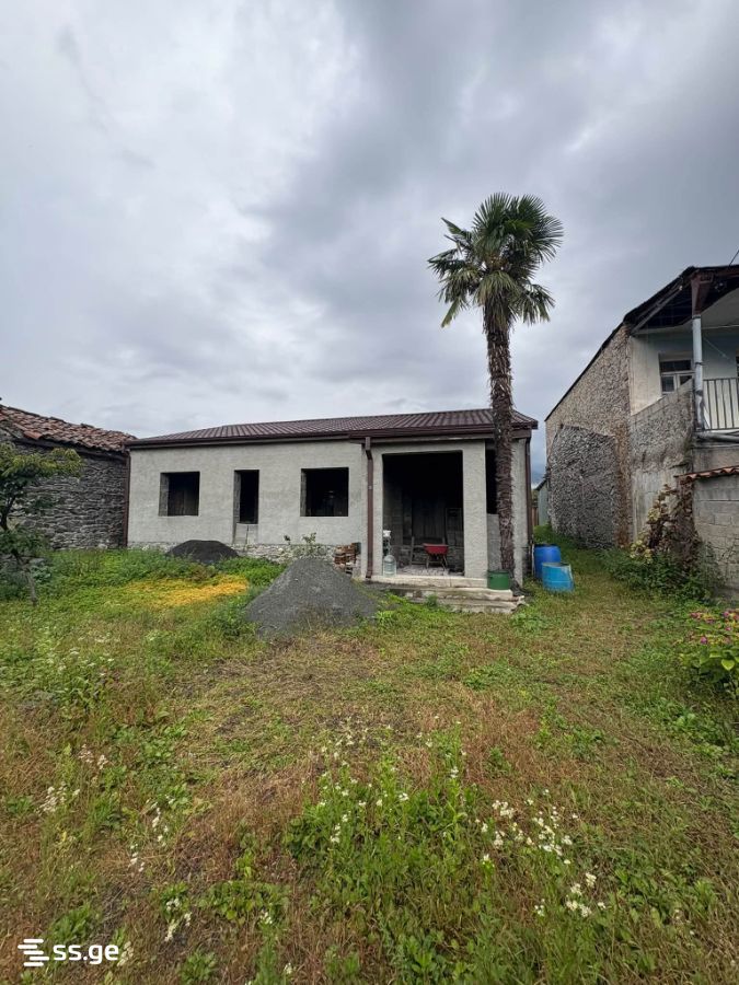 4 Room Private House For Sale view 2
