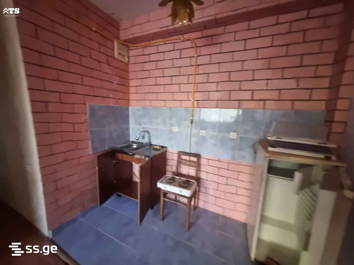 1 Room Flat For Sale view 4