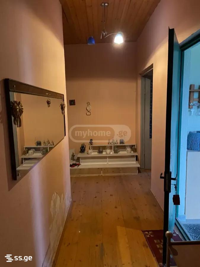 5 Room Private House For Sale view 3
