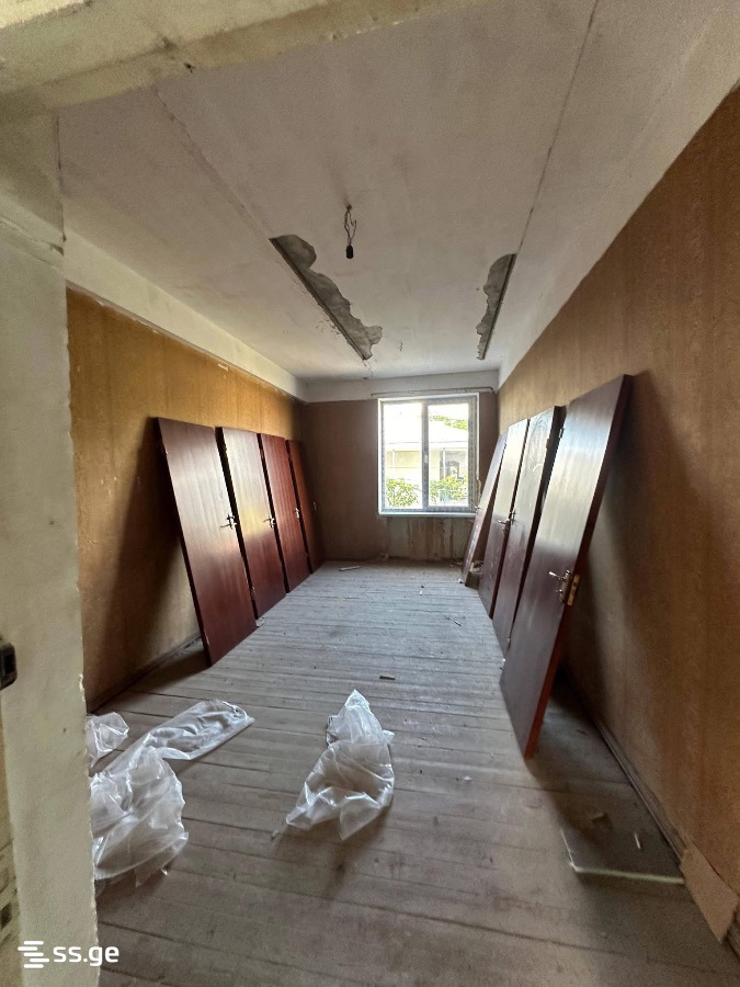 16 Room Private House For Sale view 1