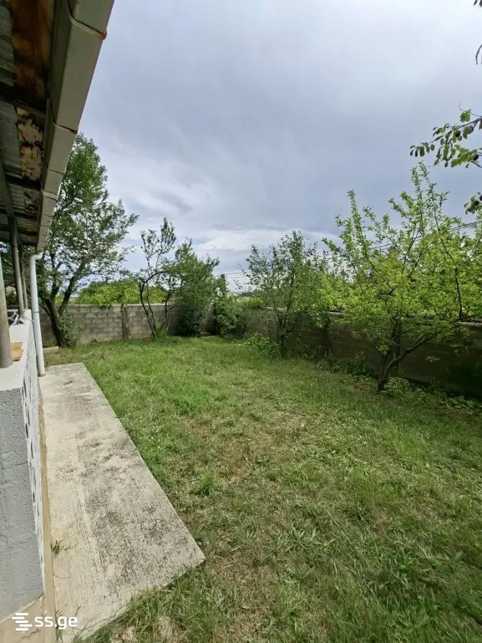 7 Room Private House For Sale view 2