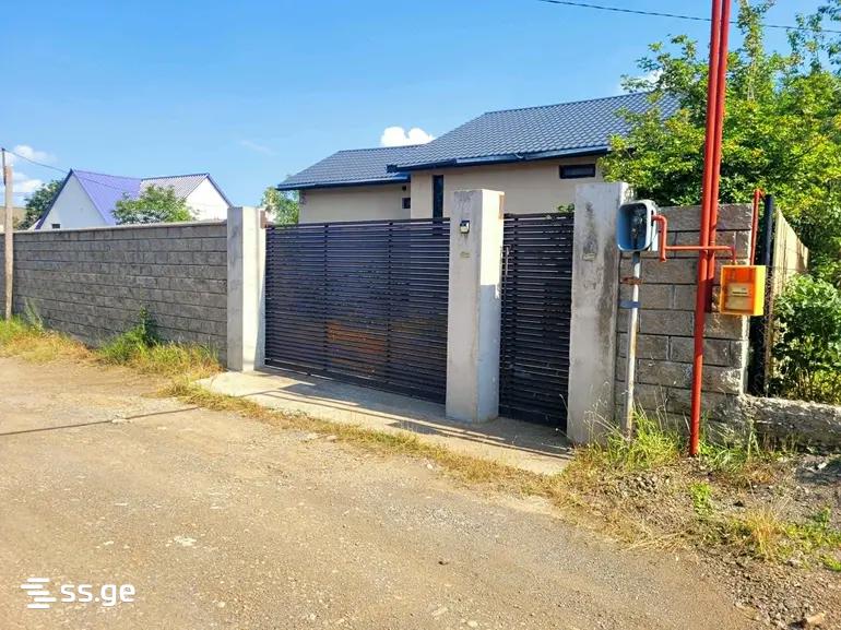 4 Room Private House For Sale view 4