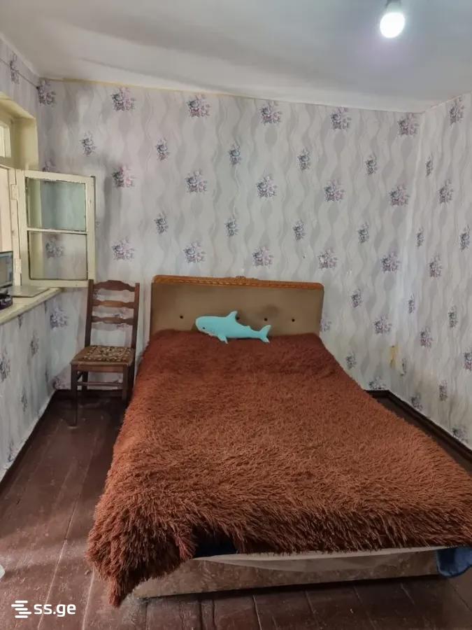 7 Room Private House For Sale view 2