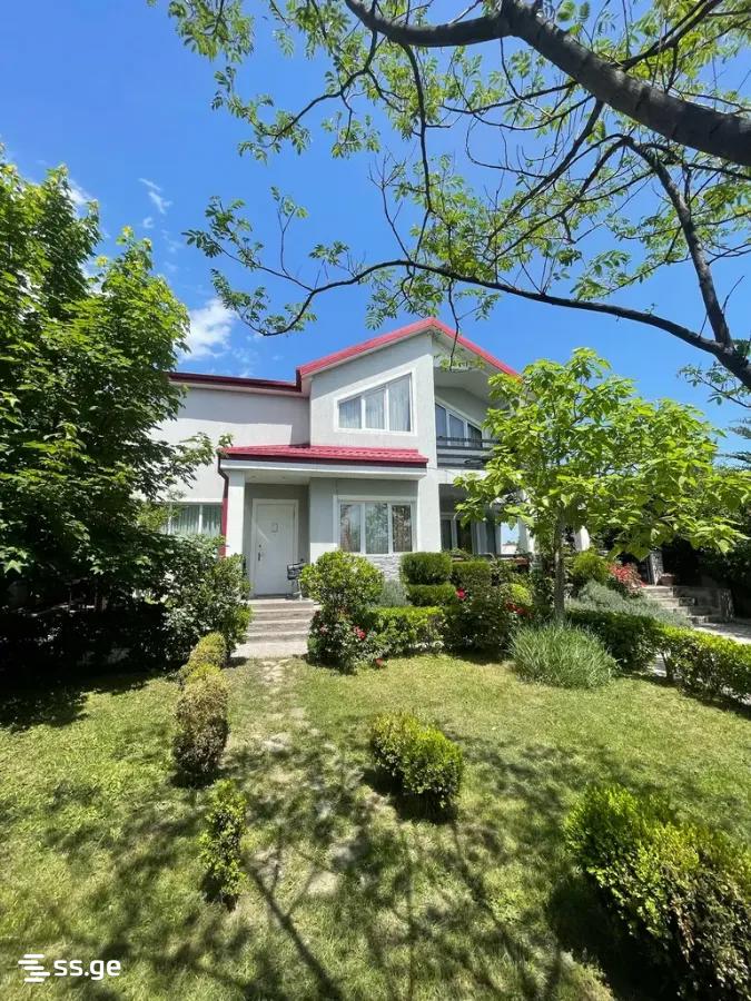 4 Room Private House For Sale view 3