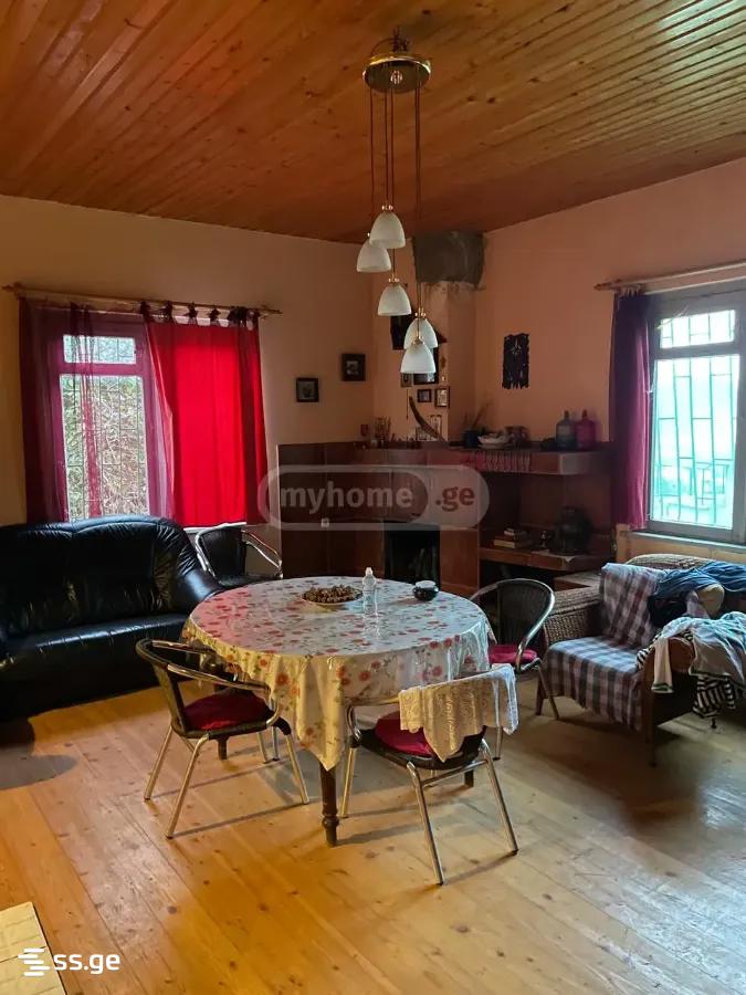 5 Room Private House For Sale view 2