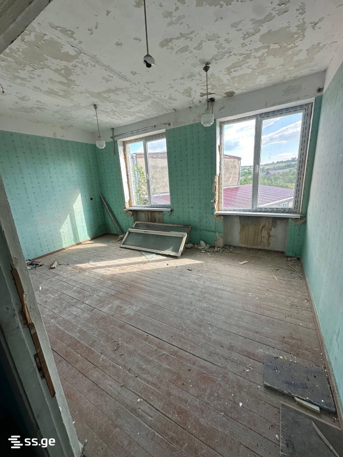 16 Room Private House For Sale view 3