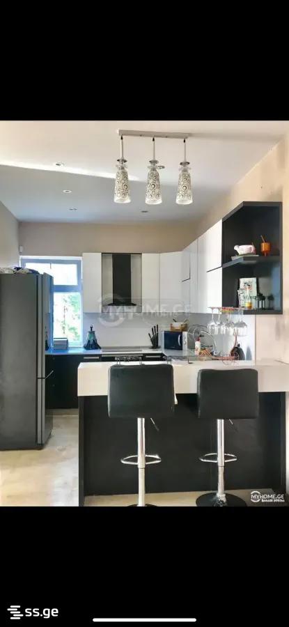 4 Room Private House For Sale view 9