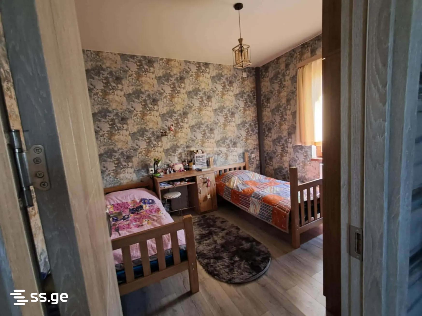 3 Room Private House For Sale view 2