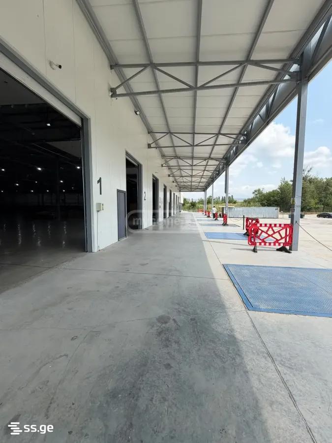 Store-Industrial Property For Rent. Didi Lilo view 2