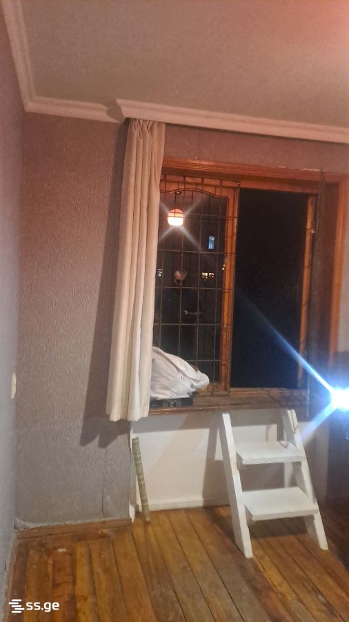 3 Room Flat For Sale view 6