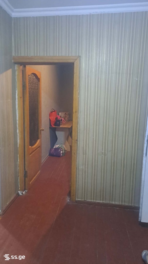3 Room Flat For Sale view 2