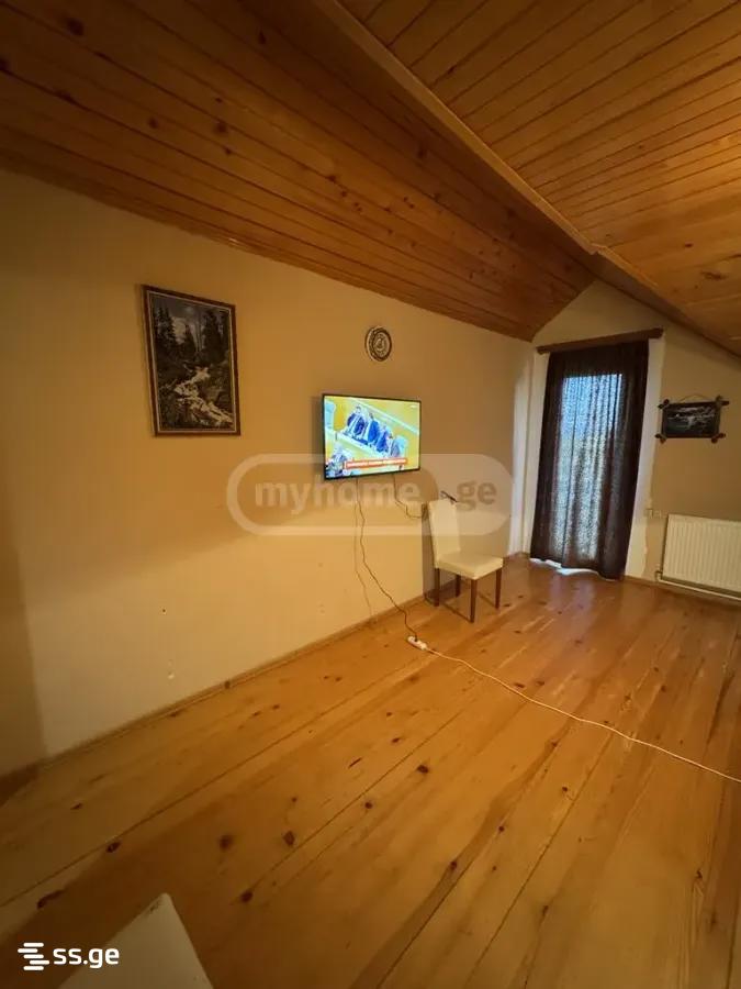 10 Room Private House For Rent. Betania view 3