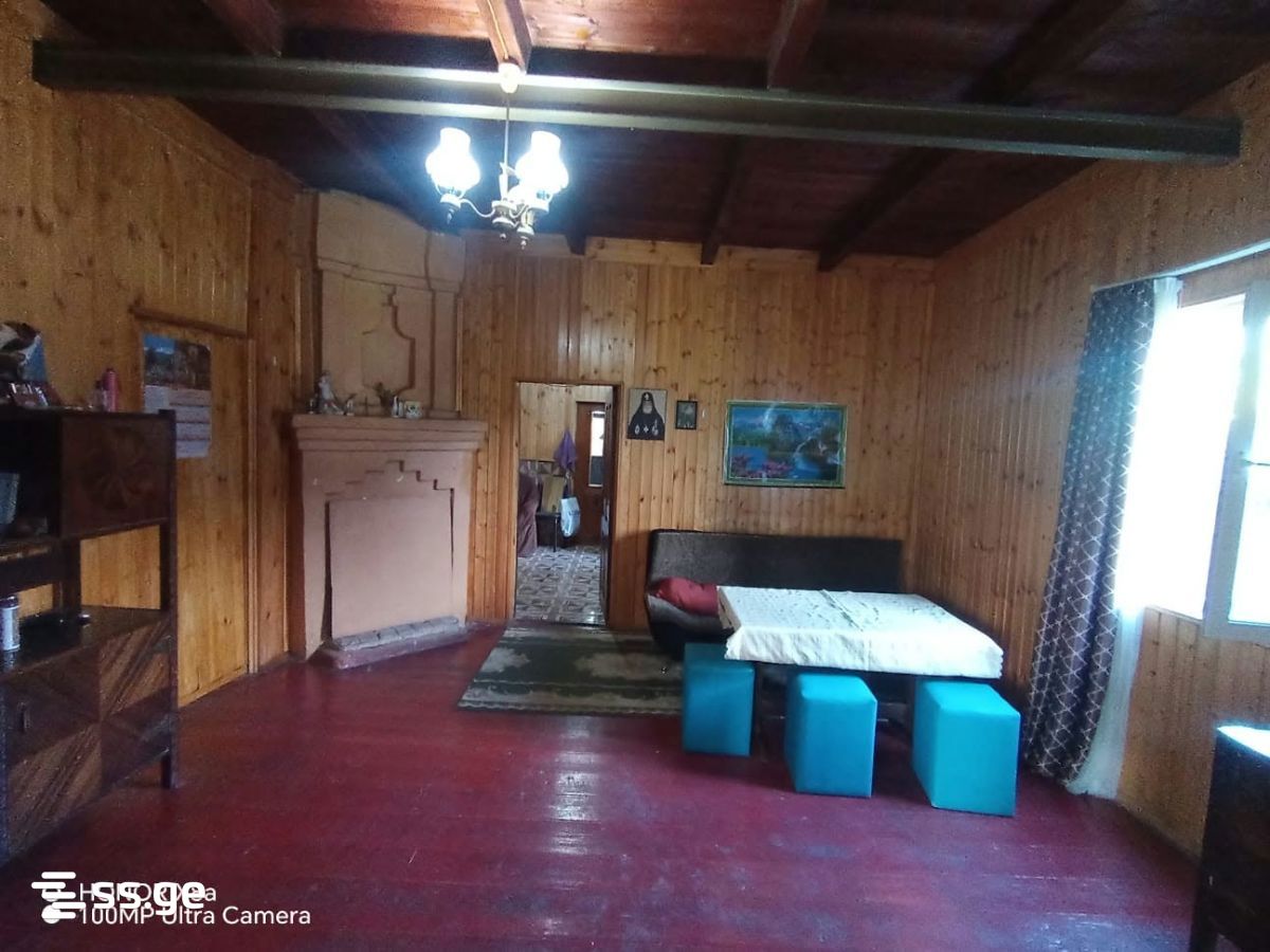 8 Room Private House For Sale view 1