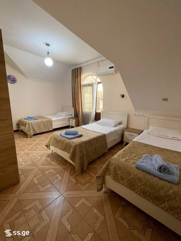 6 Room Private House For Rent. Ureki view 10