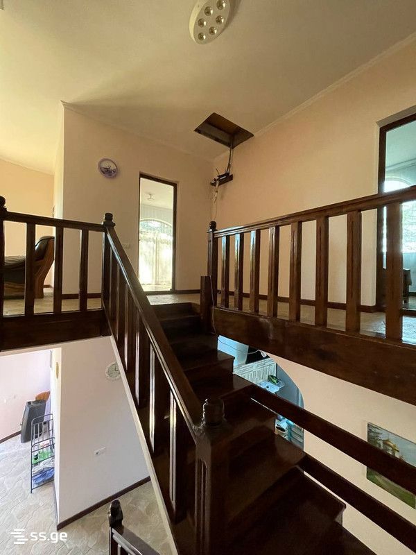 6 Room Private House For Rent. Ureki view 6