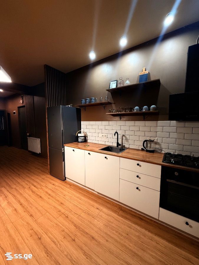 4 Room Hotel For Rent. Digomi view 11