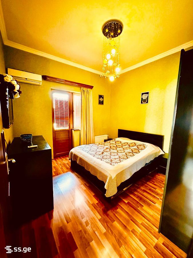 4 Room Private House For Sale view 3
