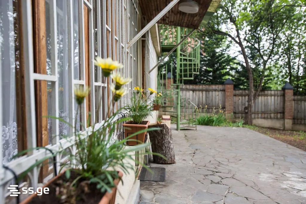 5 Room Summer Cottage For Rent. Tskneti view 3