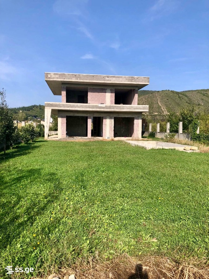 6 Room Private House For Sale view 1