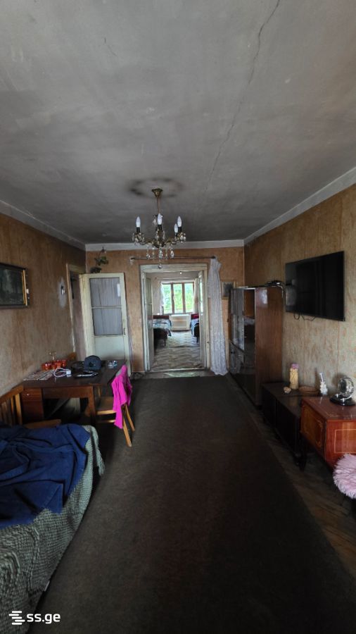 Продажа 2-комната Квартира view 1