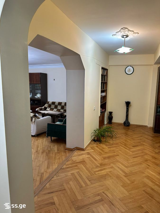 4 Room Flat For Sale view 2