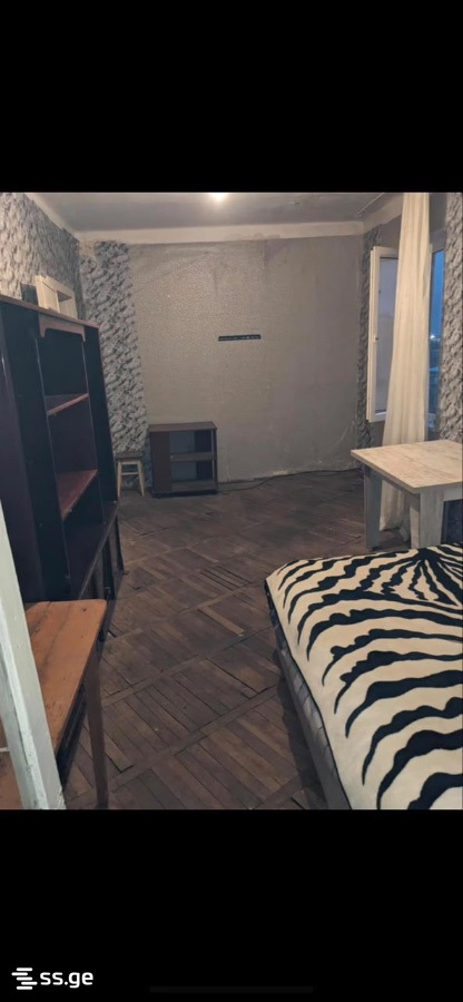 1 Room Flat For Sale view 2
