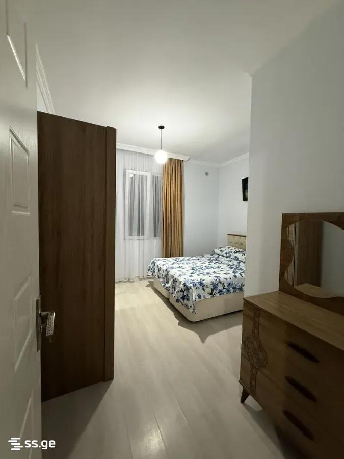3 Room Flat For Rent. Makhindjauri view 4