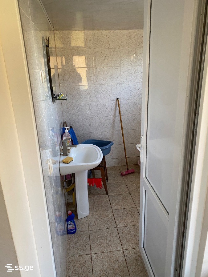 3 Room Private House For Sale view 8