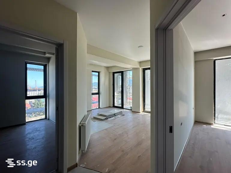 Продажа 3-комната Квартира view 2