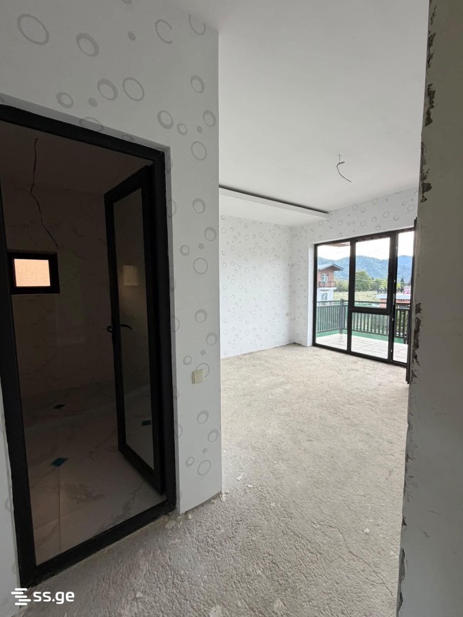3 Room Flat For Sale view 3