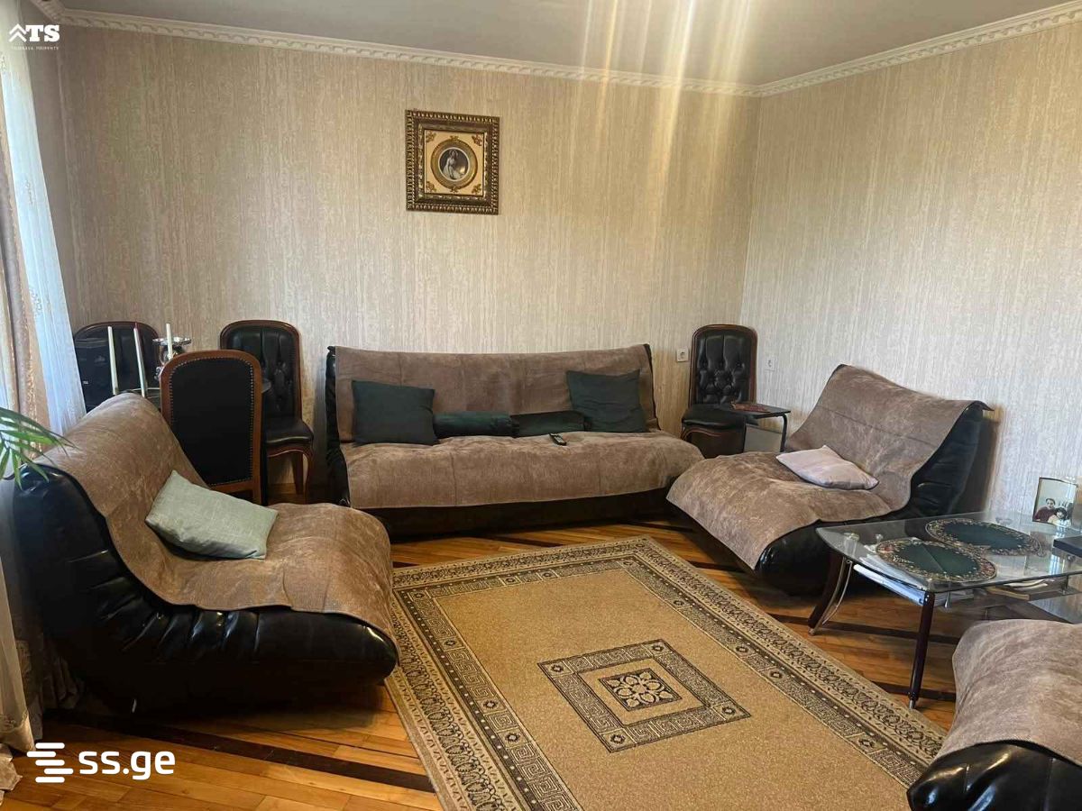 4 Room Flat For Sale view 1