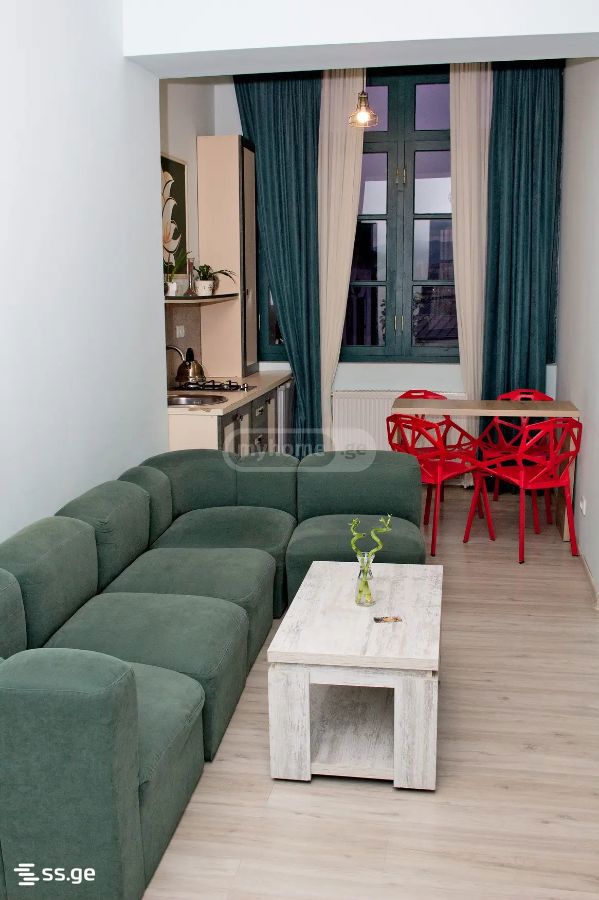 4 Room Flat Daily Rent. Sololaki view 1