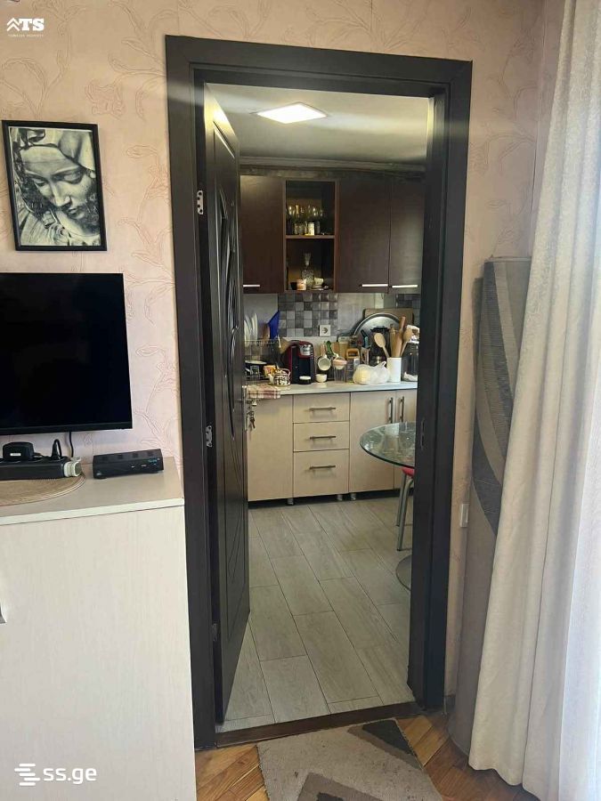 4 Room Flat For Sale view 4