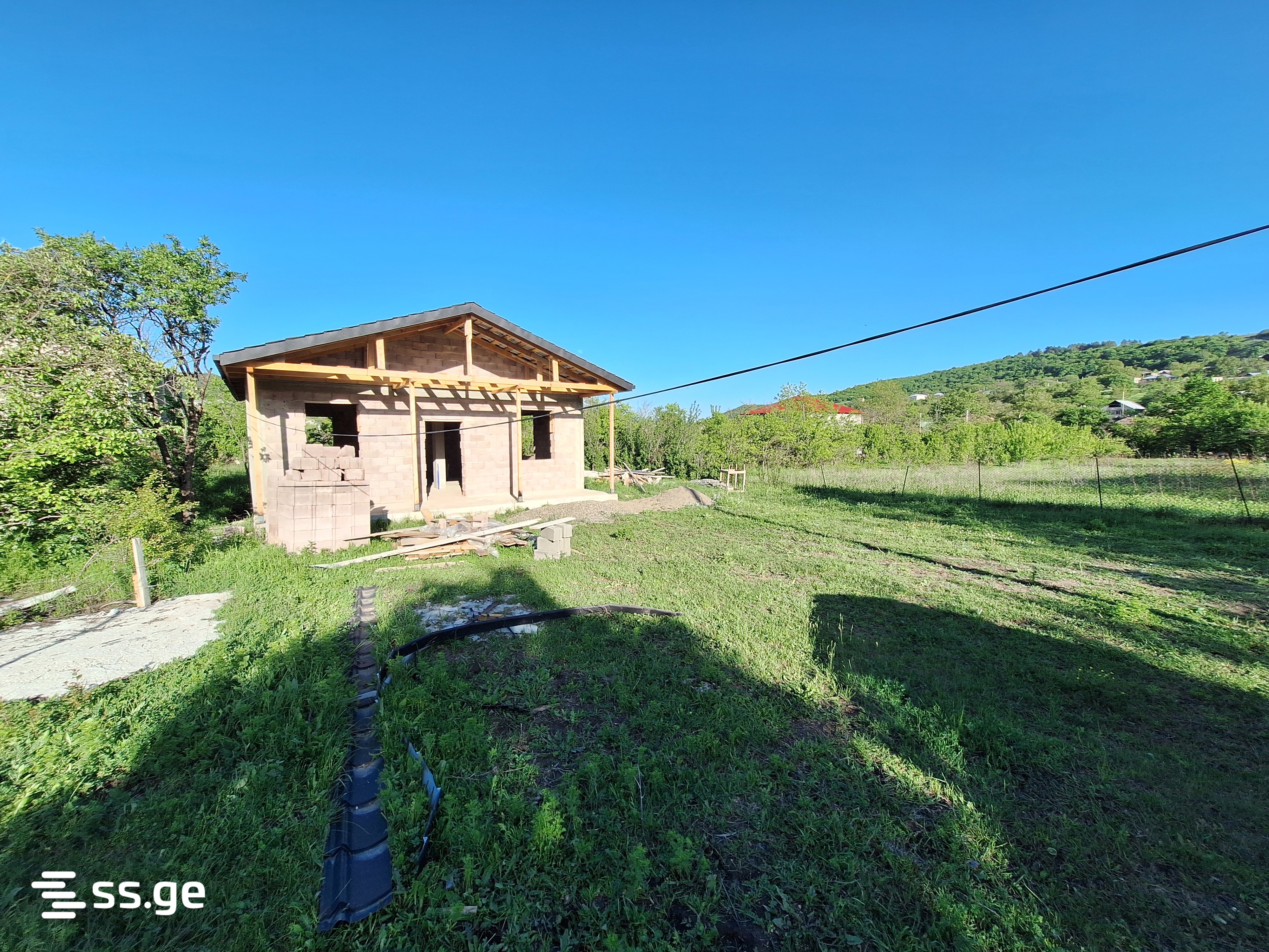 4 Room Private House For Sale view 2
