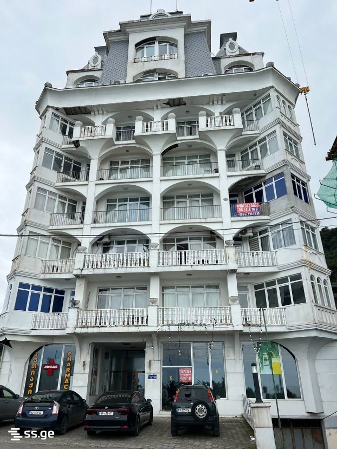 1 Room Flat For Sale view 2