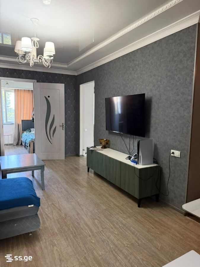 3 Room Flat For Sale view 1