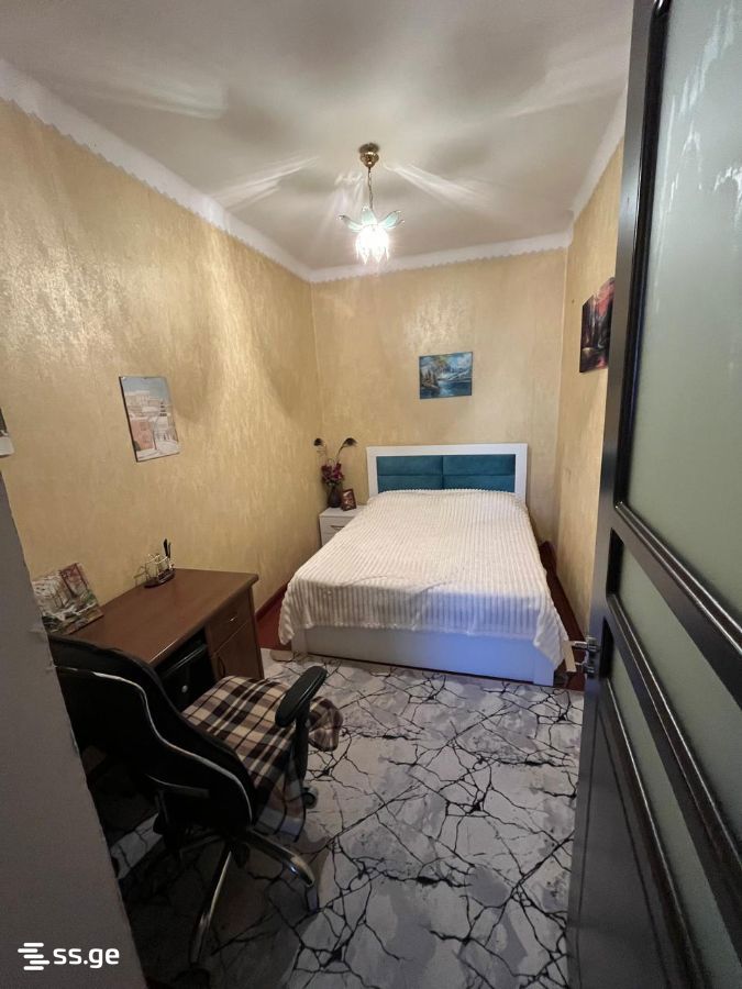 2 Room Flat For Sale view 3