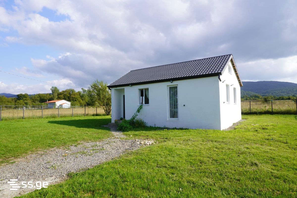 3 Room Private House For Sale view 3