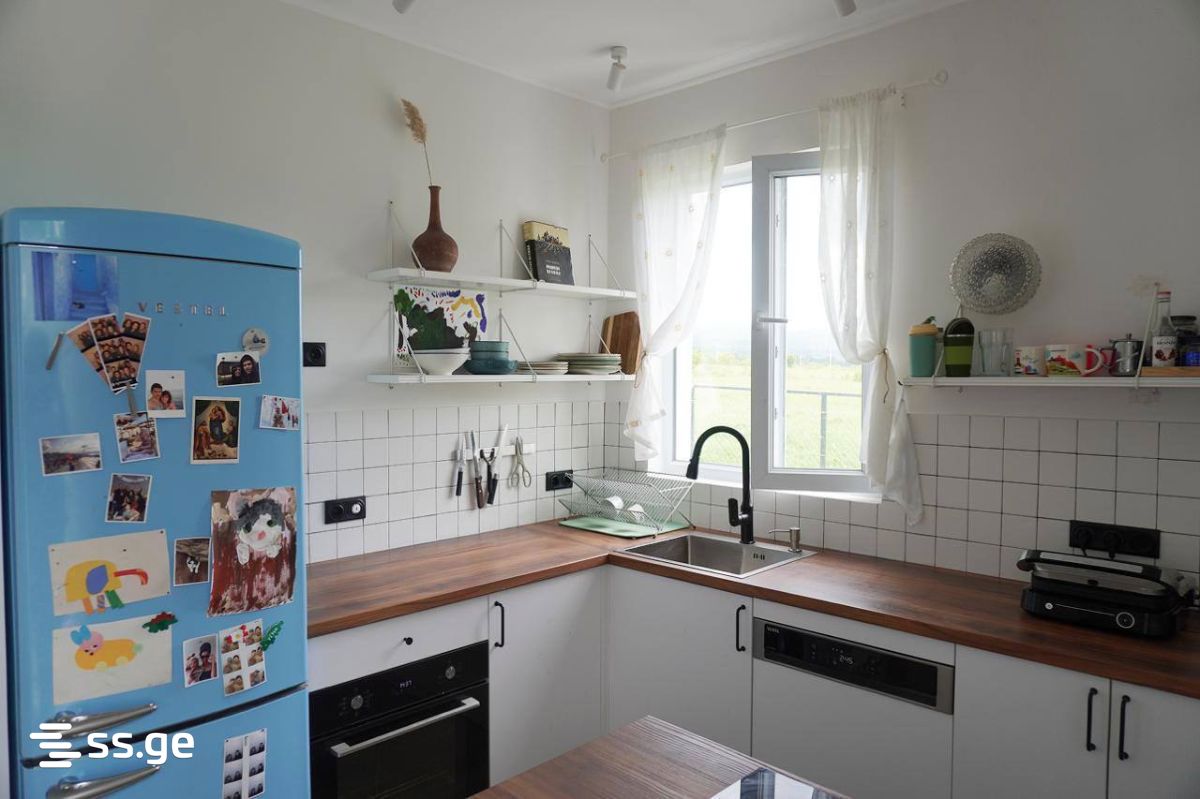 3 Room Private House For Sale view 2