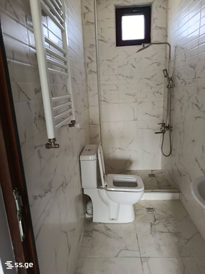 6 Room Private House For Sale view 8